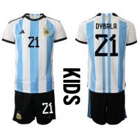 Otroški Nogometni dresi Argentina Paulo Dybala #21 Domači SP 2022 Kratek Rokav (+ Kratke hlače)